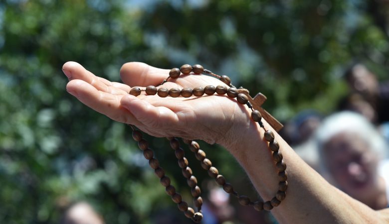 „Freunde, ihr seid nicht allein gelassen“ –  Humanitäre Gebetsaktion für Erdbebenopfer