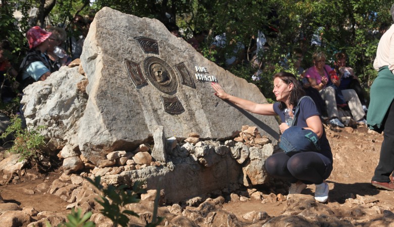 Ein Priester aus Polen sagt: „Medjugorje ist ein gesegneter Ort“