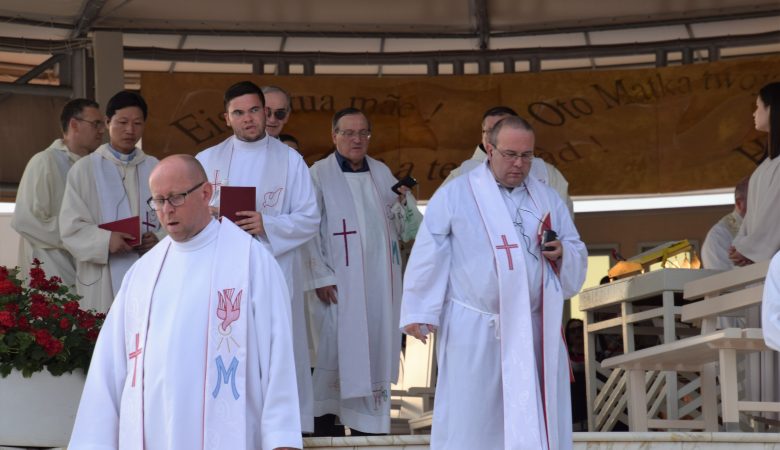 Priester sprechen über die Exerzitien für Priester in Medjugorje