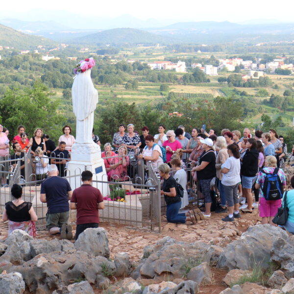 Novene zum 42. Jahrestag von 15.-23. Juni