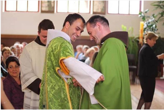 Neupriester Pater Julijan Madzar: „Die Ruhe und die Sicherheit, die ich in Medjugorje erfahren habe, trägt mich und gibt mir Orientierung.“