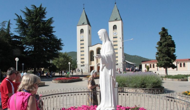 Novene in Vorbereitung auf den Jahrestag