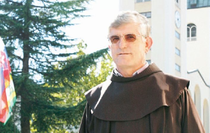 Pater Petar – der Priester, der die Geheimnisse veröffentlichen wird